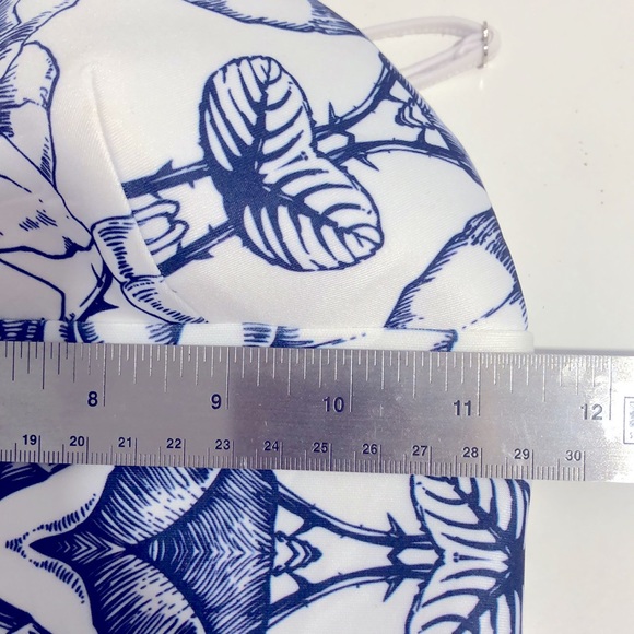 Clover Canyon birds of a feather neoprene crop top, size xs - Picture 7 of 7